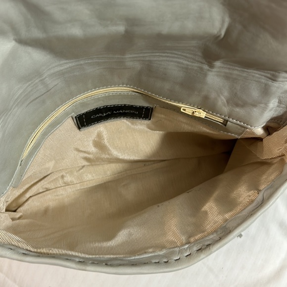 Carla Mancini Beige Quilted Leather Clutch - Picture 4 of 9